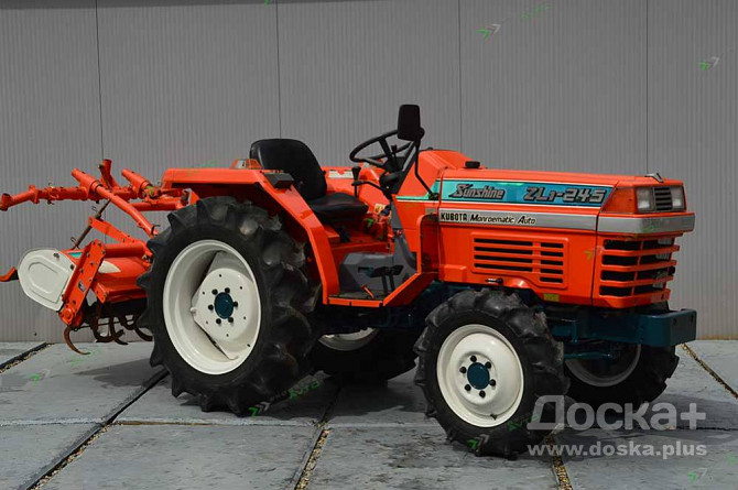 Kubota L1-245d японский мини трактор (ЧТ- 4202)