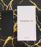 HONOR 200, 12/512 ГБ. + 9 чехлов.